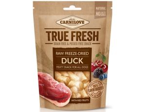 Carnilove Dog Snack True Fresh RAW Freeze-Dried Duck & Red Fruits 40g